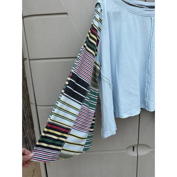 We The Free Maxwell Blue hippie Thermal Tee Long Bell Statement Sleeves Sz Large - Picture 12 of 14